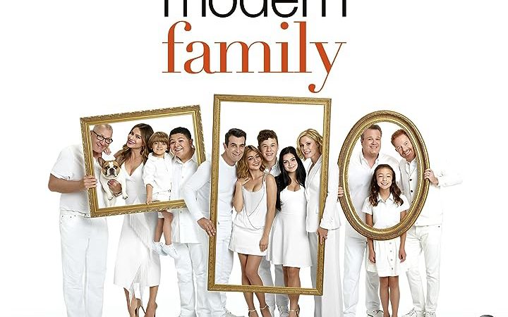 Phim Gia Đình Hiện Đại ( 8) - Modern Family (Season 8) PhimChill Vietsub (2016)