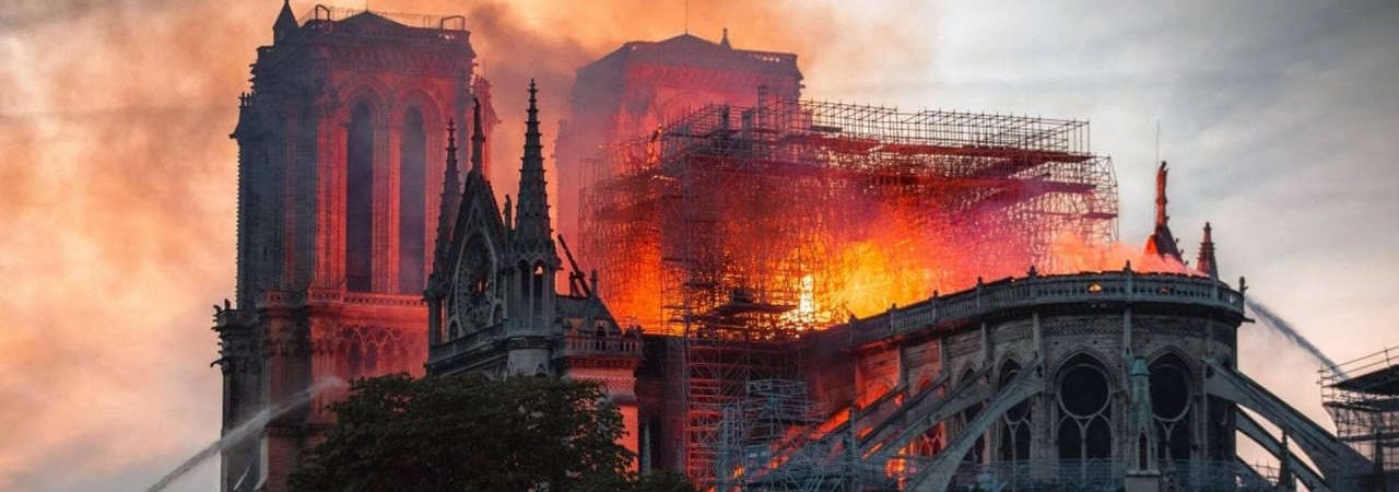 Phim Vụ Cháy Ở Pari - Notre Dame Brûle PhimChill Vietsub (2022)